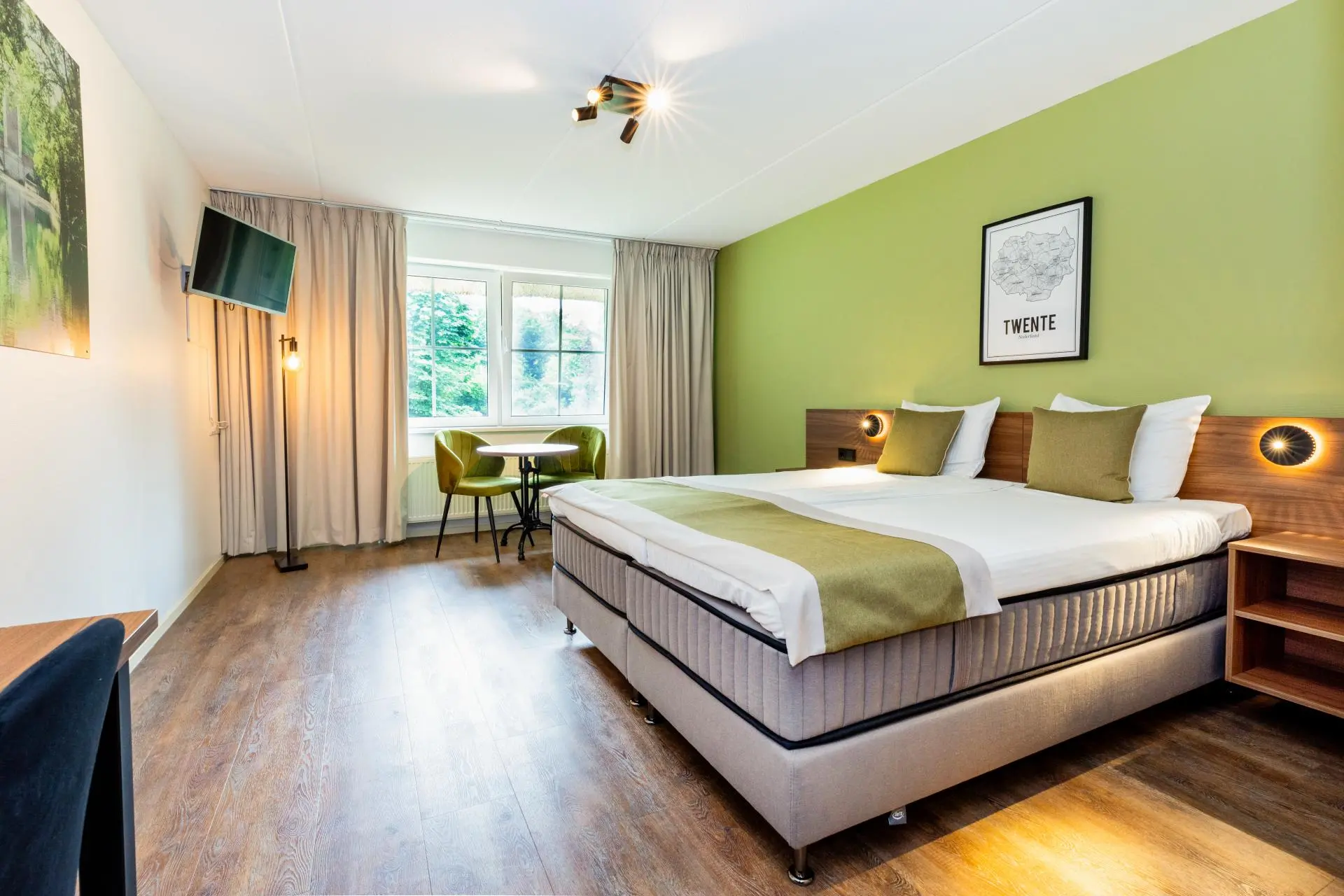 bostuin_front_Hotel_Herikerberg_Arrangementen_11_Twente_arrangement_2_daags_202107081053314