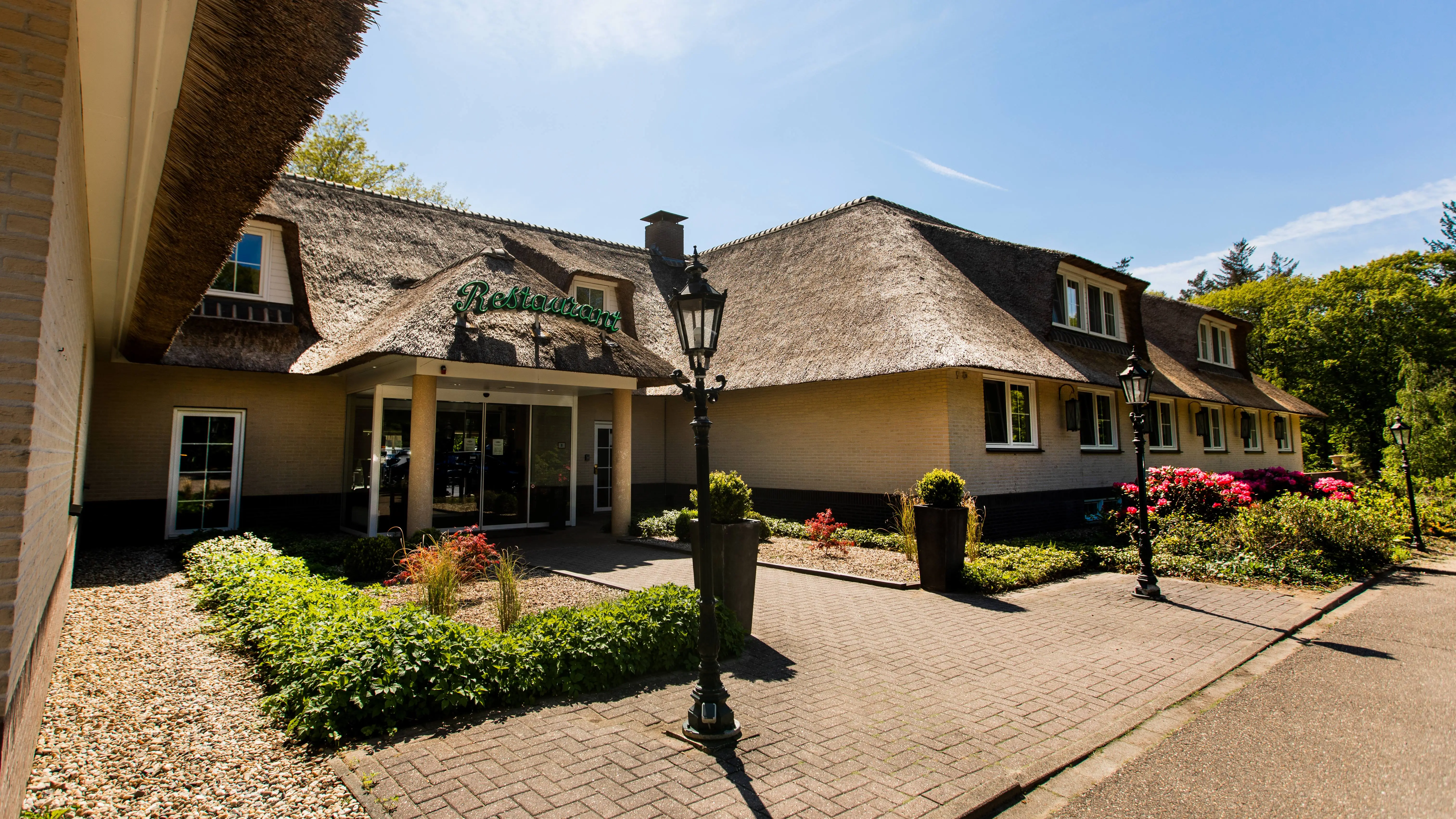 voorzijde hotel
