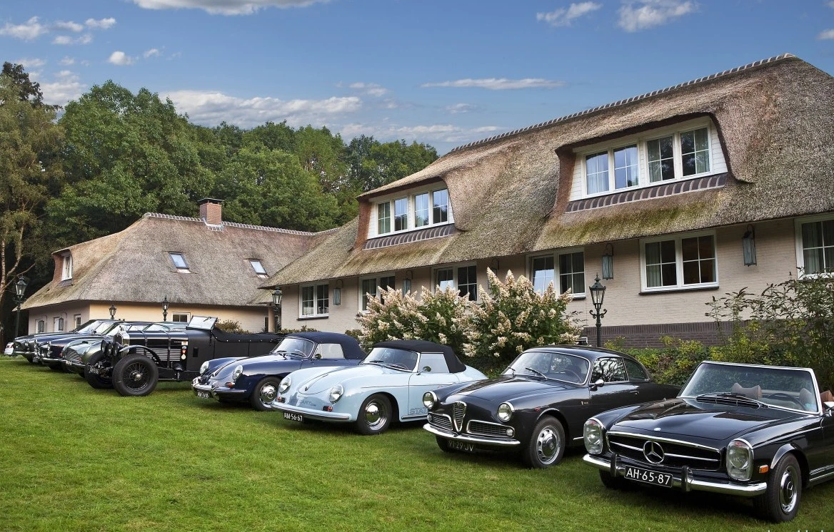 klassieke autos voor hotel
